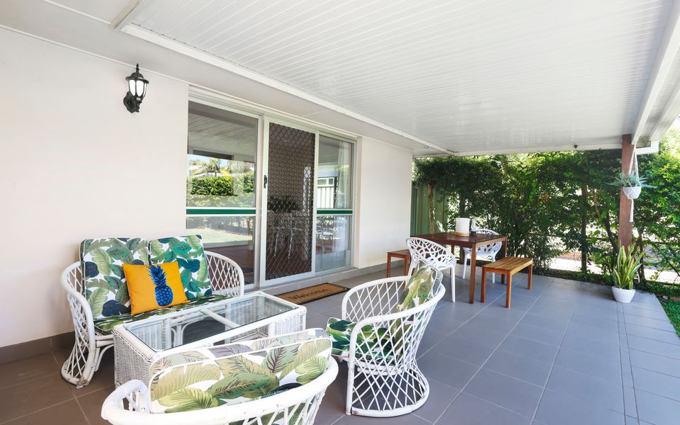 Happy Dayz – Palm Beach Dog Friendly Beach House – 3 Night Min. Stays!