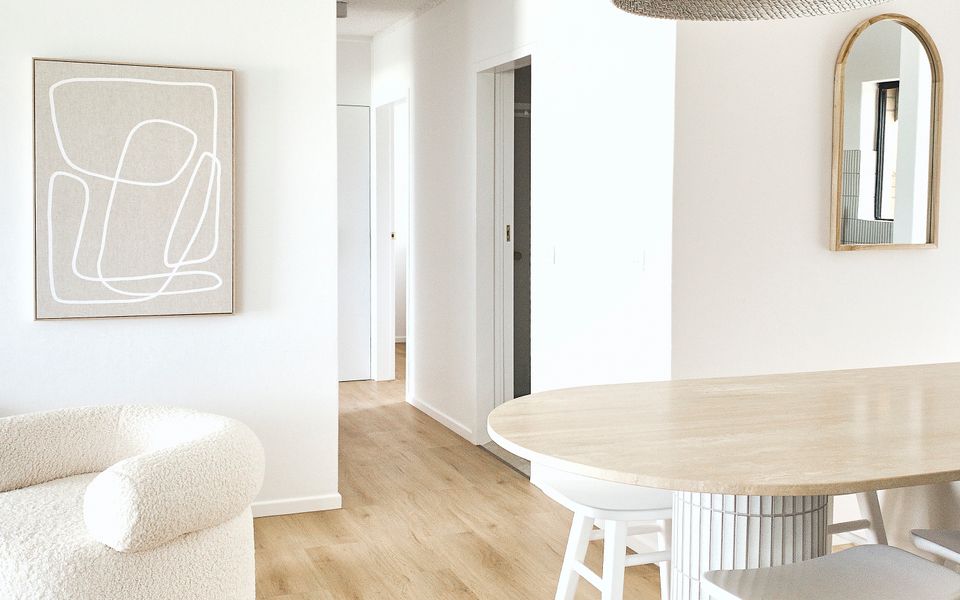 Pacific Breeze 3 – Absolute Beachfront Luxury – All Linen Provided – Min. 2 Night Stays!