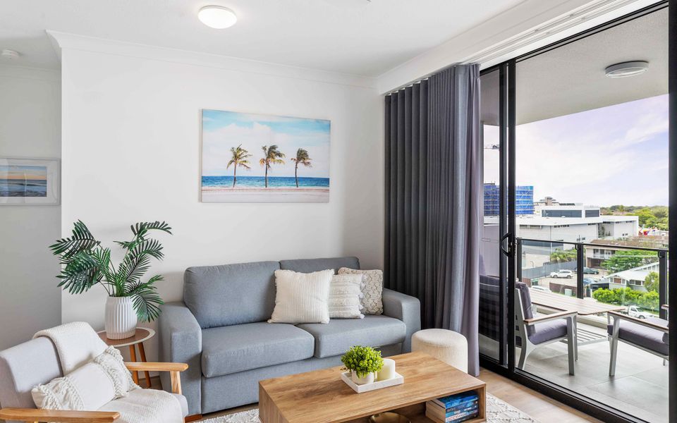 Escape at Evolve 602 – Luxury Apartment in Central Location – Min. 3 night stays!