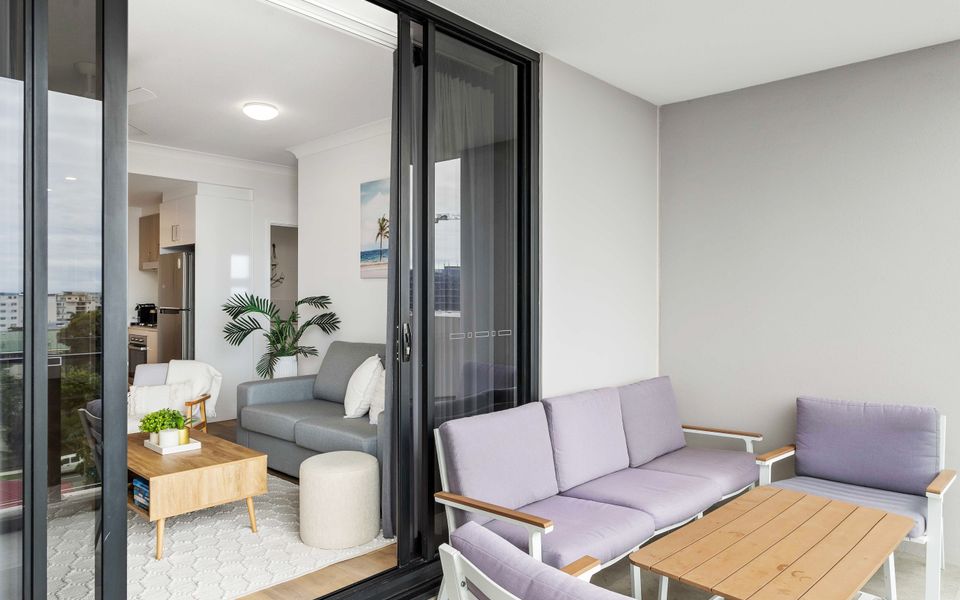 Escape at Evolve 602 – Luxury Apartment in Central Location – Min. 3 night stays!