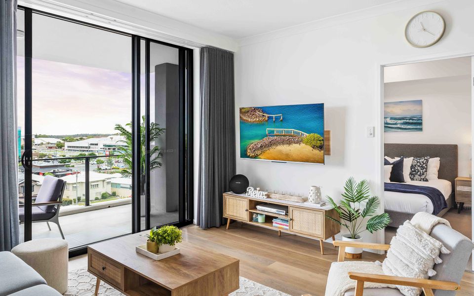 Escape at Evolve 602 – Luxury Apartment in Central Location – Min. 3 night stays!