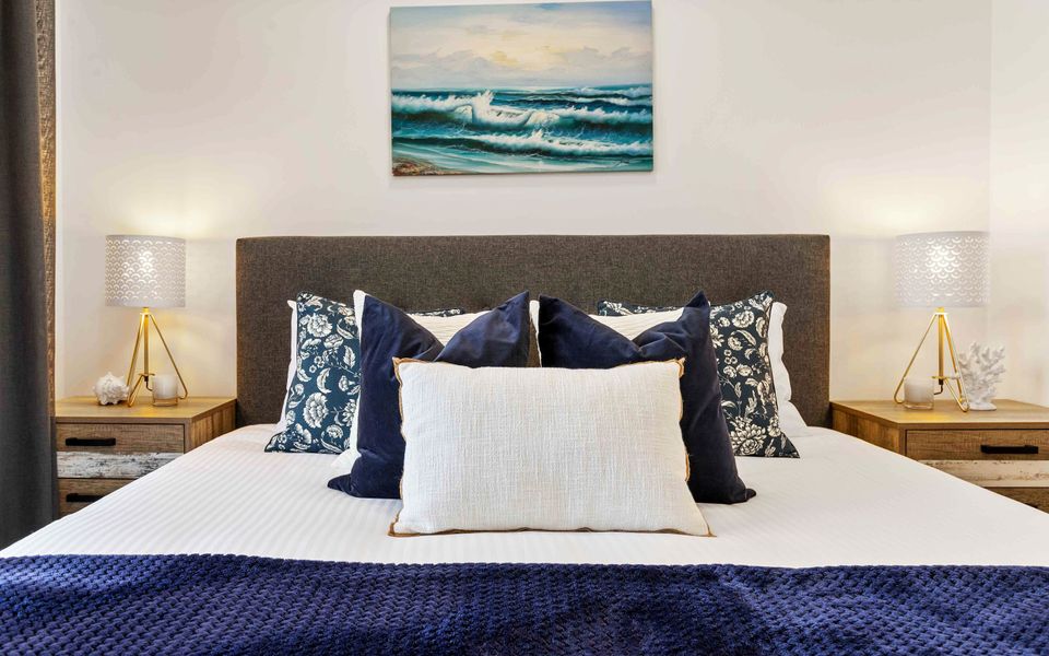 Escape at Evolve 602 – Luxury Apartment in Central Location – Min. 3 night stays!