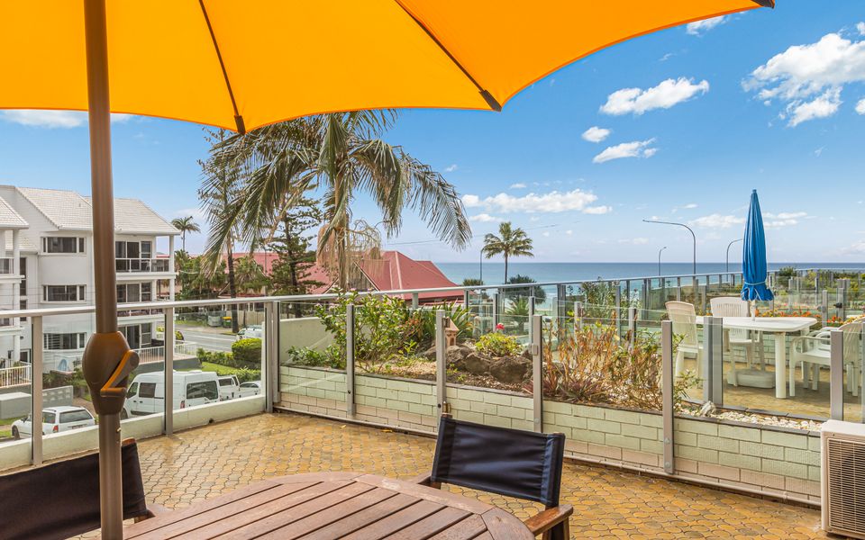 Kirra Gardens 5 – Kirra Point Beachfront – Min. 3. Night Stays!