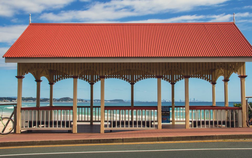 Kirra Gardens 5 – Kirra Point Beachfront – Min. 3. Night Stays!