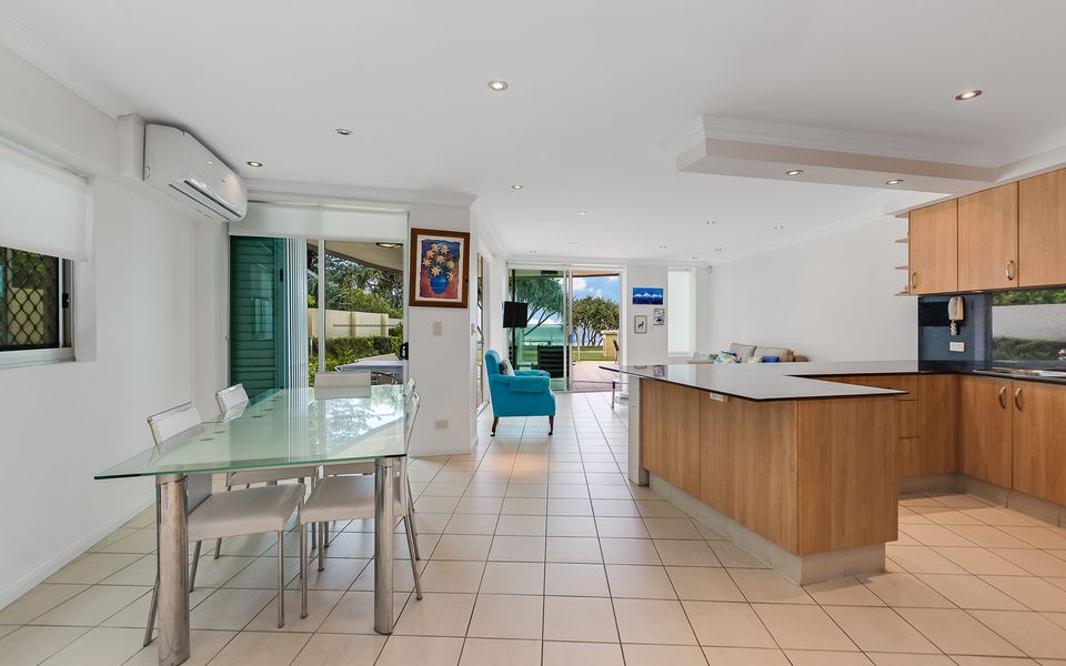 Aqua Solai 2 – Absolute Beachfront Tugun – Min. 3 night stays!