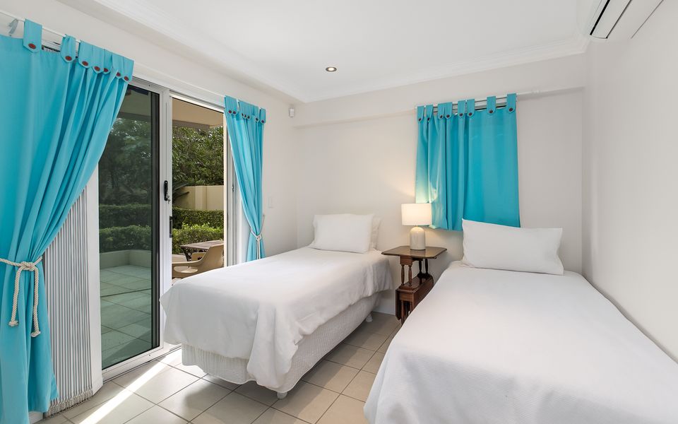 Aqua Solai 2 – Absolute Beachfront Tugun – Min. 3 night stays!