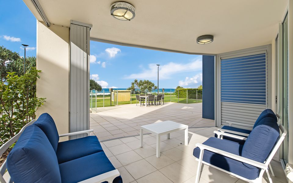 Aqua Solai 2 – Absolute Beachfront Tugun – Min. 3 night stays!