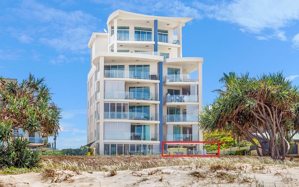 Aqua Solai 2 – Absolute Beachfront Tugun – Min. 3 night stays!