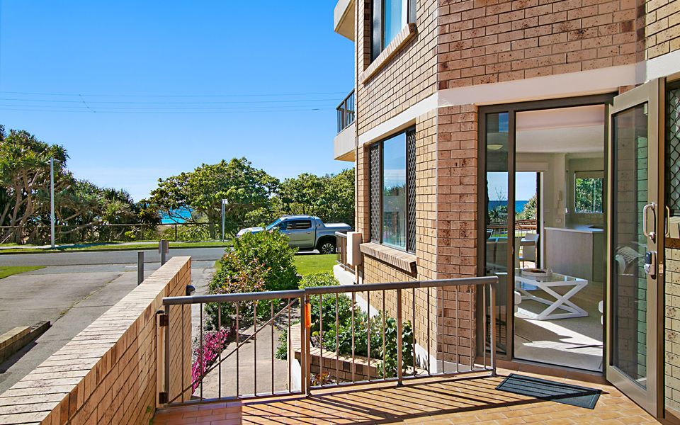 Point View Lodge 2 – Ground Floor Beachfront Bilinga