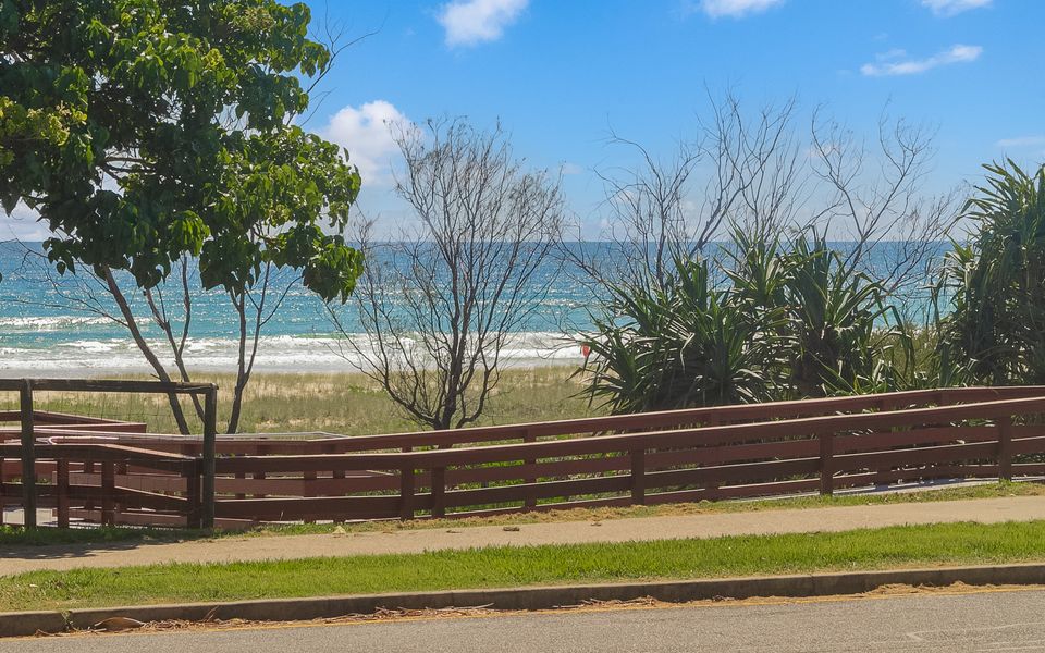 Point View Lodge 2 – Ground Floor Beachfront Bilinga