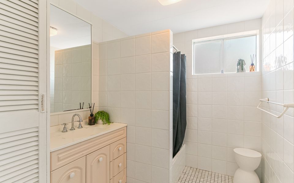 Longbeach 6 – Beachfront Bilinga – Min. 3 night stays!