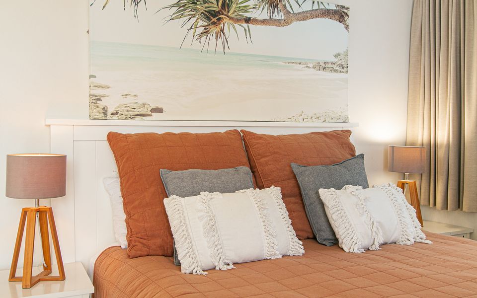 Longbeach 6 – Beachfront Bilinga – Min. 3 night stays!