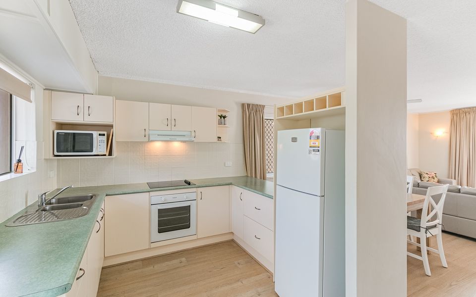 Longbeach 6 – Beachfront Bilinga – Min. 3 night stays!