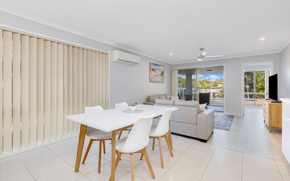 Serenity – Absolute Waterfront on the Cusp of Palm Beach – Min. 3 Night Stays!