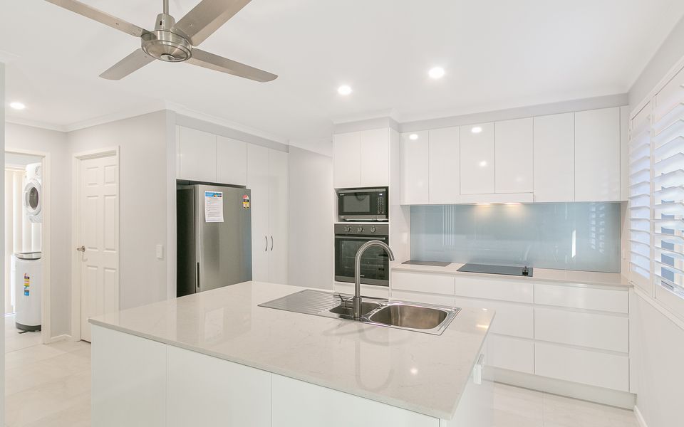 Serenity – Absolute Waterfront on the Cusp of Palm Beach – Min. 3 Night Stays!
