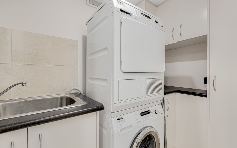 Aqua Solai 1 – Absolute Beachfront Tugun – Min. 3 Night Stays!