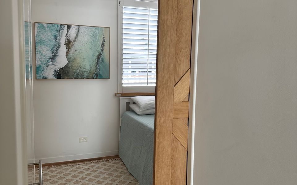 Beachfront Bliss – Absolute Beachfront Luxury Palm Beach – Linen Provided