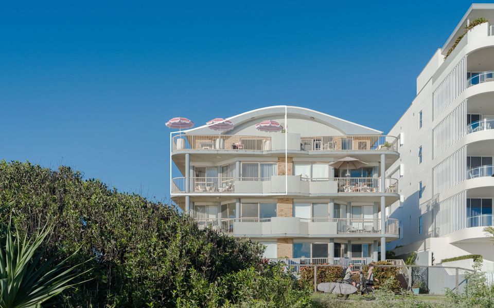 Seacrest 9 – Absolute Beachfront Tugun – Linen Provided!