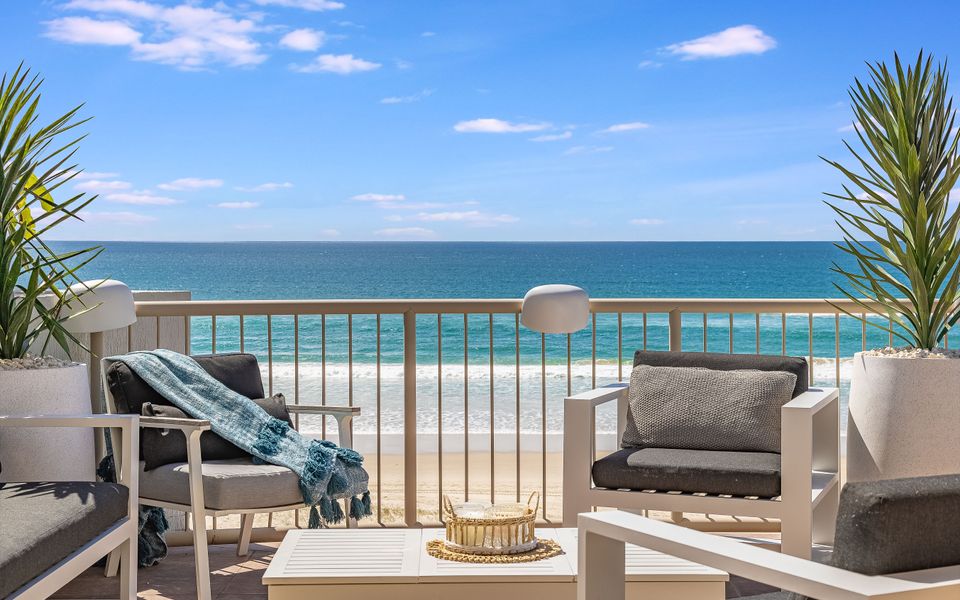 Seacrest 9 – Absolute Beachfront Tugun – Linen Provided!