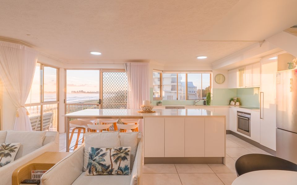 Seacrest 9 – Absolute Beachfront Tugun – Linen Provided!