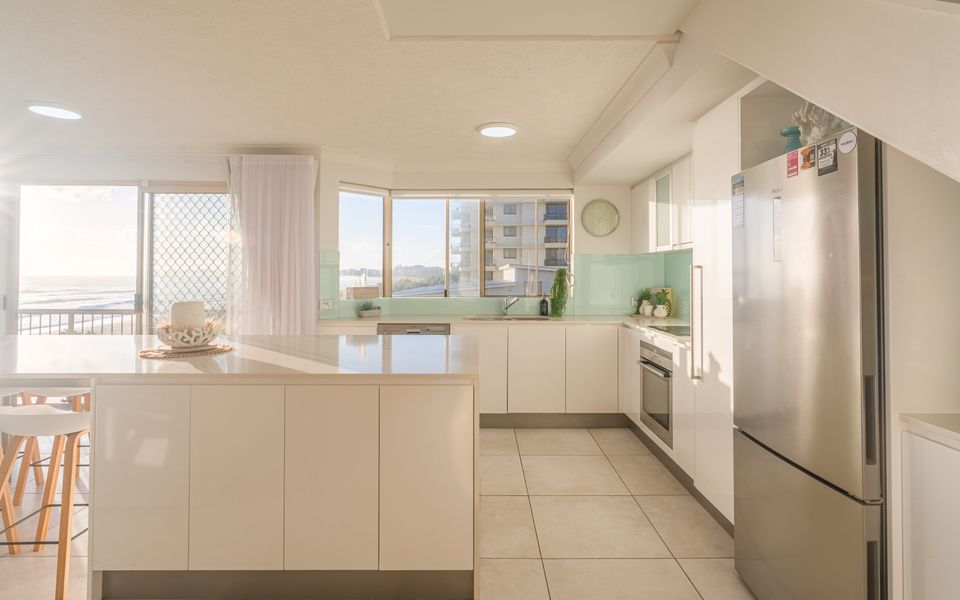 Seacrest 9 – Absolute Beachfront Tugun – Linen Provided!