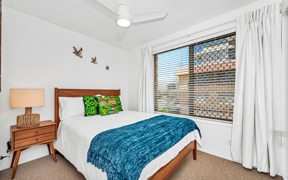 Lou’s Tiki Pad – Beachfront Bilinga / North Kirra – Min. 2 Night Stays!
