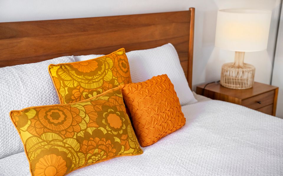 Lou’s Tiki Pad – Beachfront Bilinga / North Kirra – Min. 2 Night Stays!