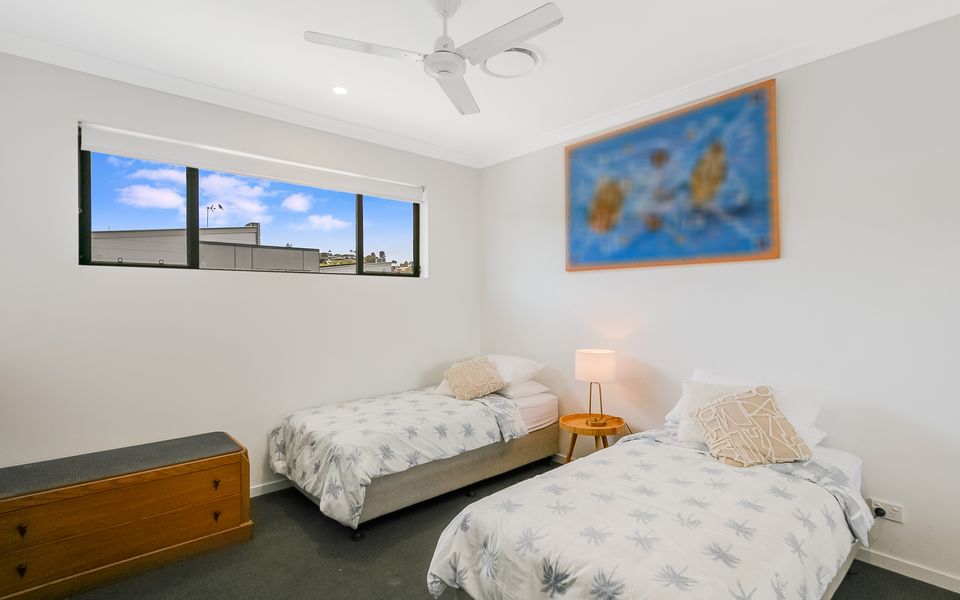 The Villa at Fraser Cove – Modern Pet Friendly Villa – Min. 3 Night Stays!