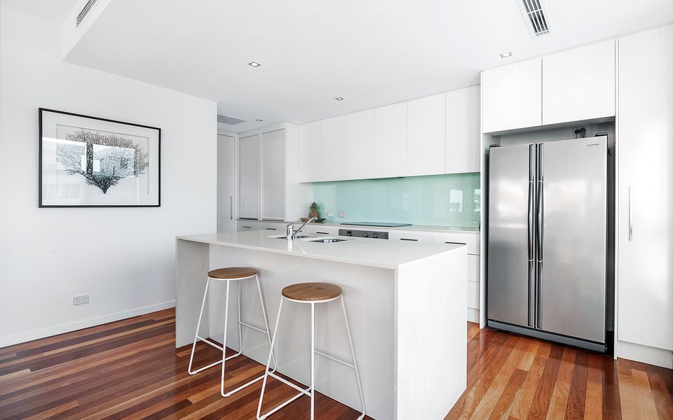 Palm Salt – Pet Friendly Beachside Villa in Palm Beach – Linen Provided – Min. 3 Night Stays!