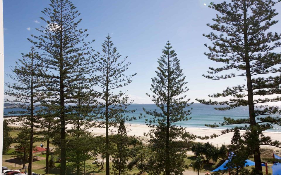 Calypso Plaza 403 – Coolangatta Beachfront