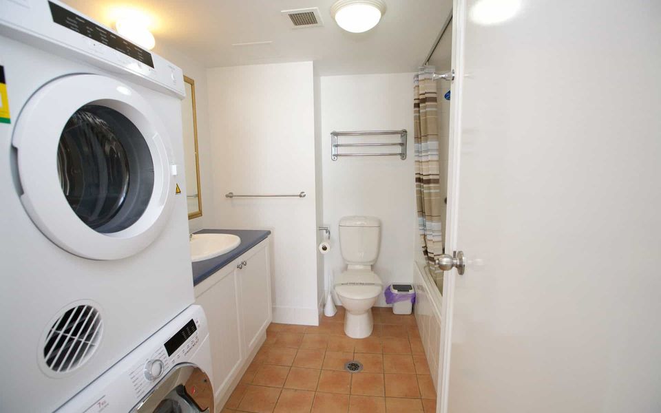 Calypso Plaza 403 – Coolangatta Beachfront