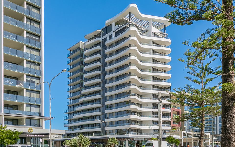 X Kirra Beach Apartment 1302 – Modern & Luxurious – Min. 3 Night Stays