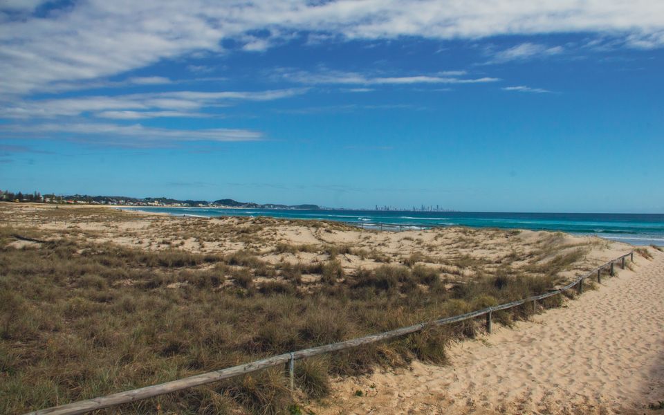 X Kirra Beach Apartment 1302 – Modern & Luxurious – Min. 3 Night Stays