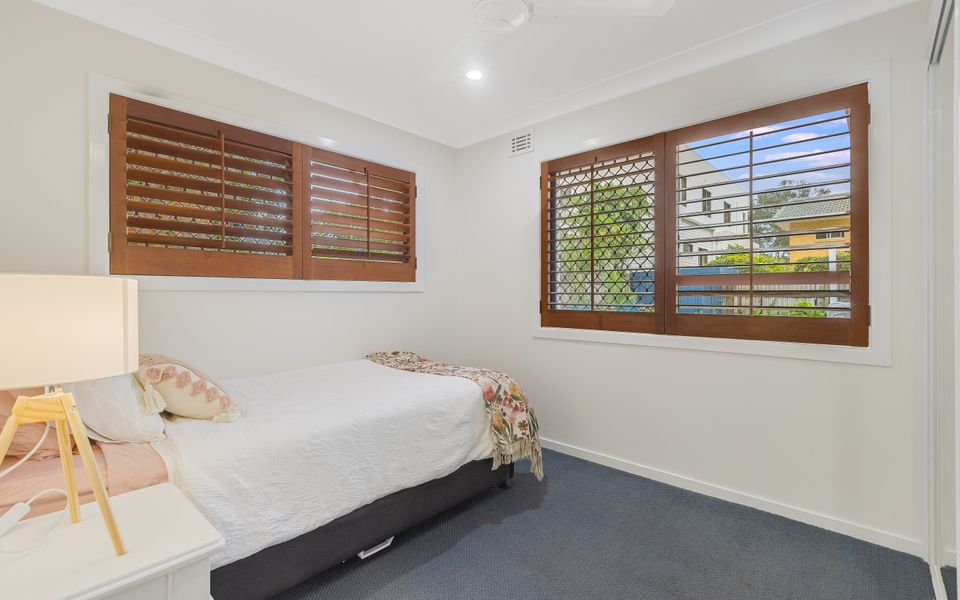 Villa Paralia – Mediterranean Entertainers’ Home in The Heart of Currumbin – Min. 3 Night Stays – Pet Friendly!