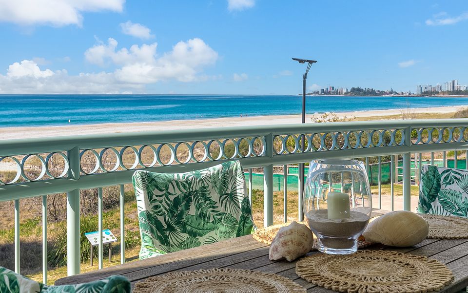 Golden Sea 10 – Absolute Beachfront Bilinga