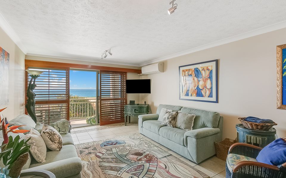 Golden Sea 10 – Absolute Beachfront Bilinga