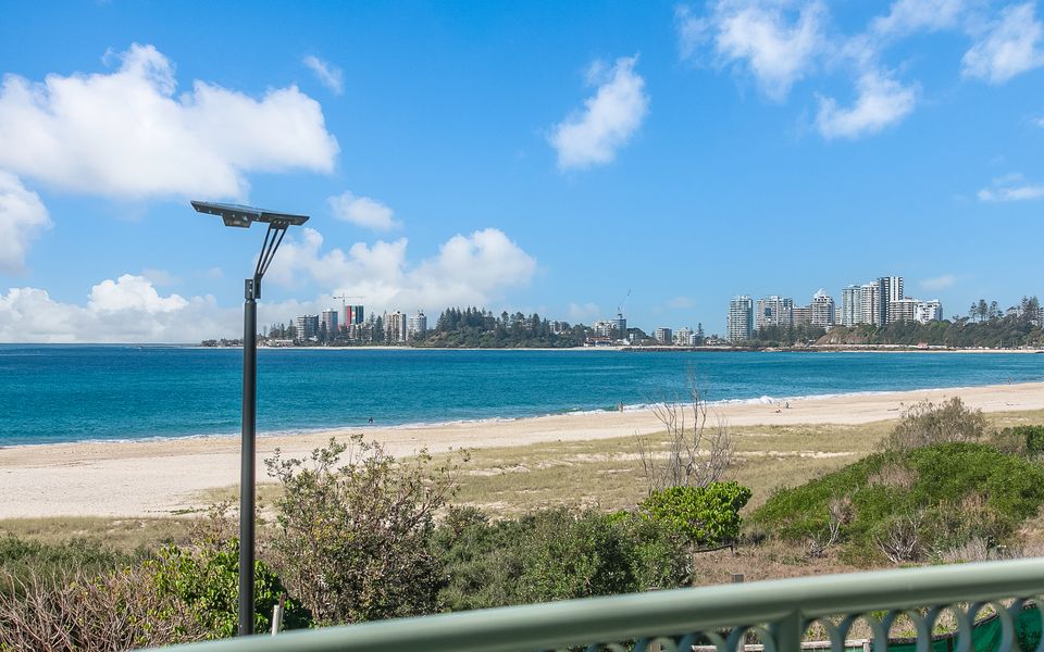 Golden Sea 10 – Absolute Beachfront Bilinga