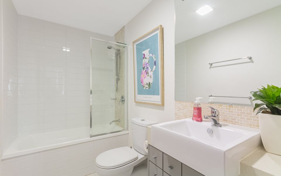 Pavilions Apartment 2207 – Palm Beach – Min. 3 Night Stays!