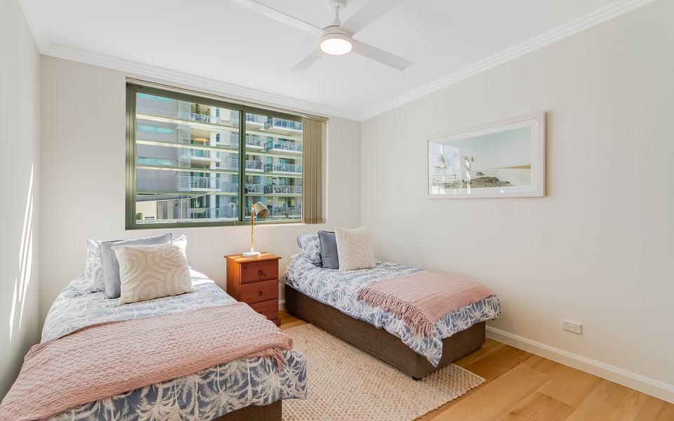 Pavilions Apartment 2207 – Palm Beach – Min. 3 Night Stays!