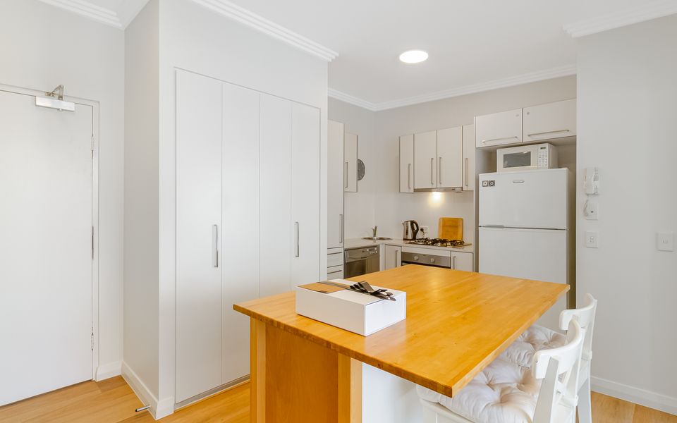 Pavilions Apartment 2207 – Palm Beach – Min. 3 Night Stays!