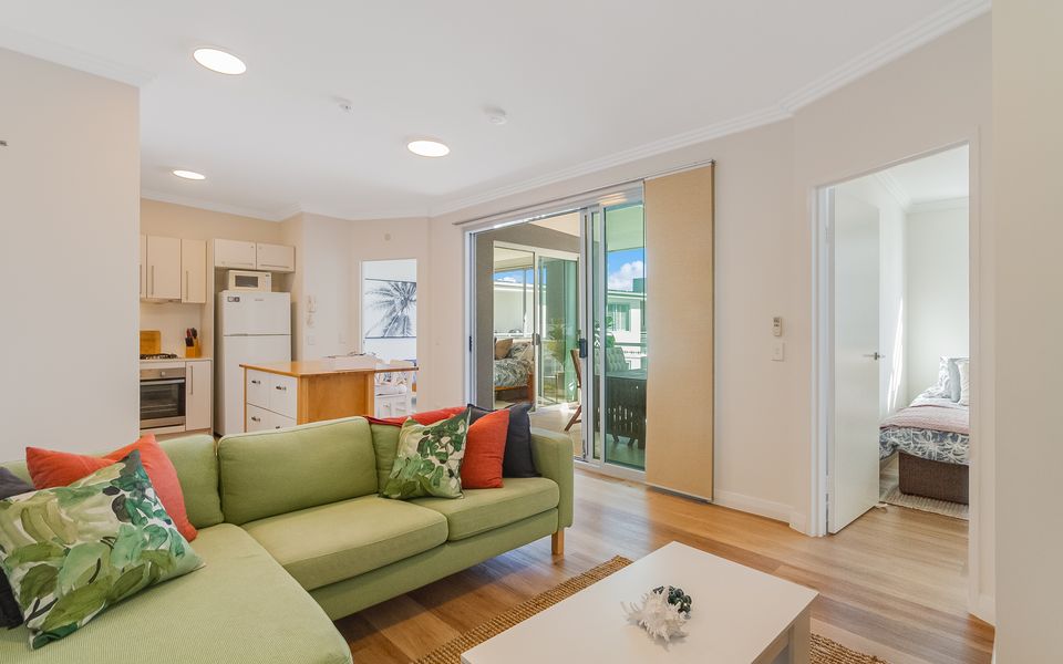 Pavilions Apartment 2207 – Palm Beach – Min. 3 Night Stays!