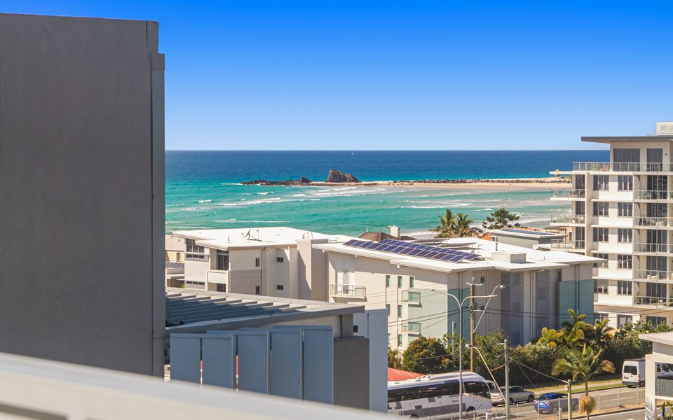 Pavilions Apartment 2207 – Palm Beach – Min. 3 Night Stays!