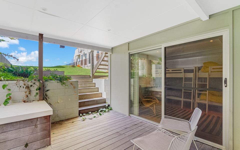 Palm Beach Shack – Absolute Beachfront Palm Beach – Pet Friendly (Upon Request) – Linen Provided!