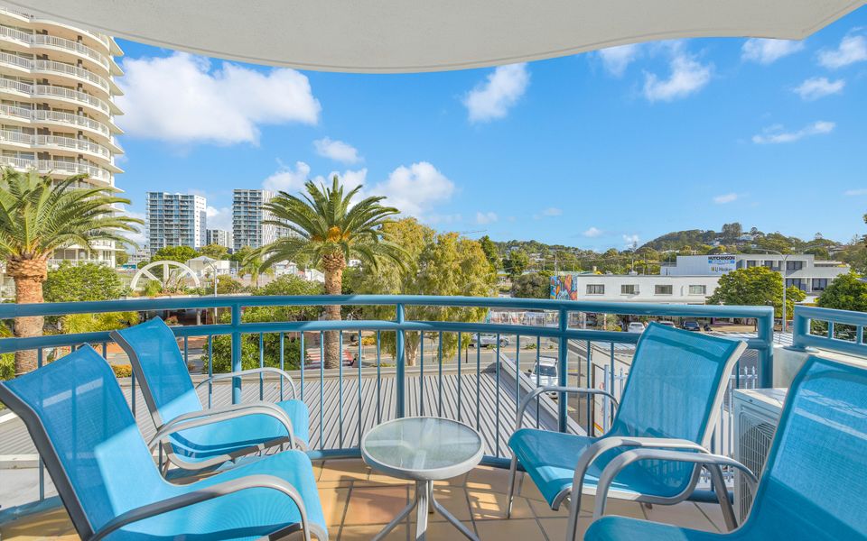 Calypso Plaza Unit 220 – Coolangatta Beachfront – Min. 3 Night Stays!