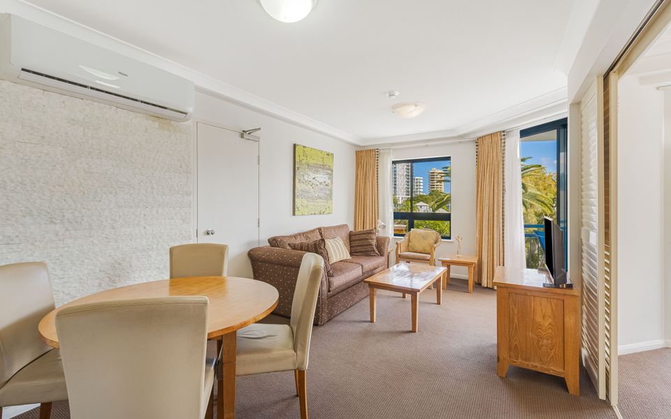 Calypso Plaza Unit 220 – Coolangatta Beachfront – Min. 3 Night Stays!