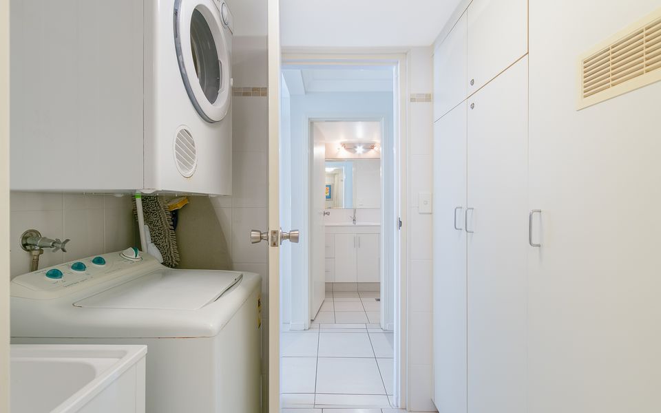 San Simeon 47 – Absolute Beachfront Tugun – Min. 3 Night Stays!