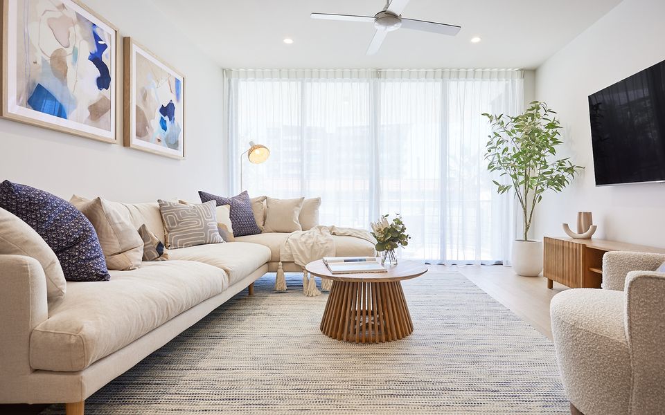 Village 305 – Palm Beach Luxury – 3 Night Stays – Linen Provided!