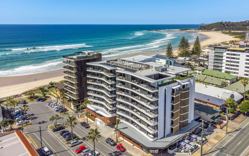 Village 305 – Palm Beach Luxury – 3 Night Stays – Linen Provided!