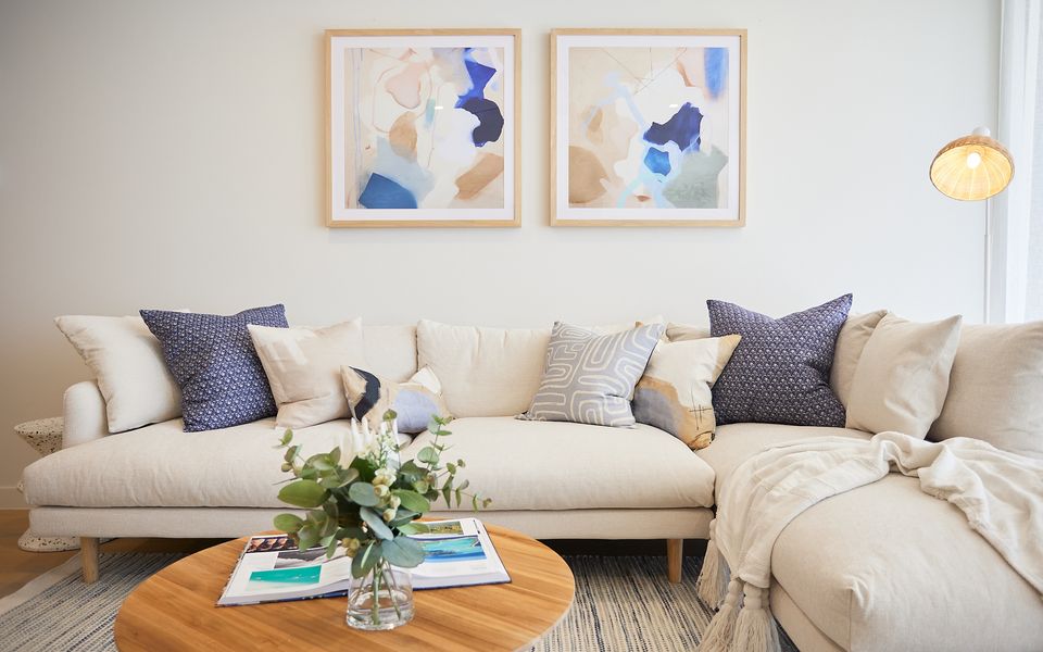 Village 305 – Palm Beach Luxury – 3 Night Stays – Linen Provided!