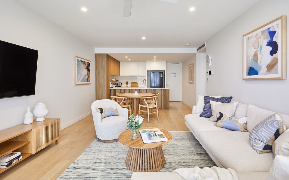 Village 305 – Palm Beach Luxury – 3 Night Stays – Linen Provided!